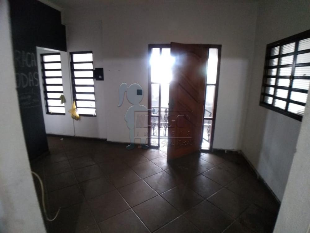 Alugar Casas / Padrão em Ribeirão Preto R$ 3.000,00 - Foto 3