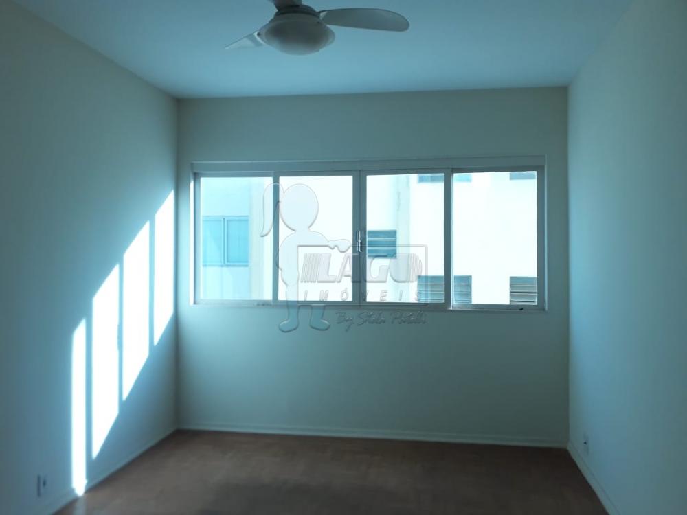 Alugar Apartamentos / Padrão em Ribeirão Preto R$ 750,00 - Foto 2