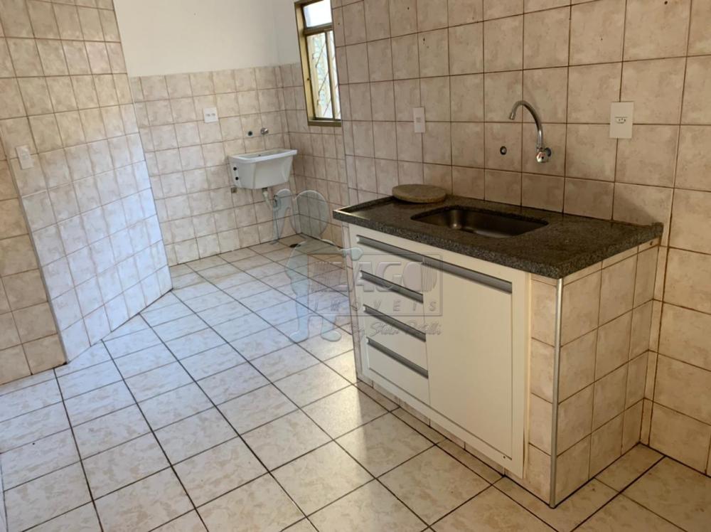 Alugar Apartamentos / Padrão em Ribeirão Preto R$ 850,00 - Foto 3