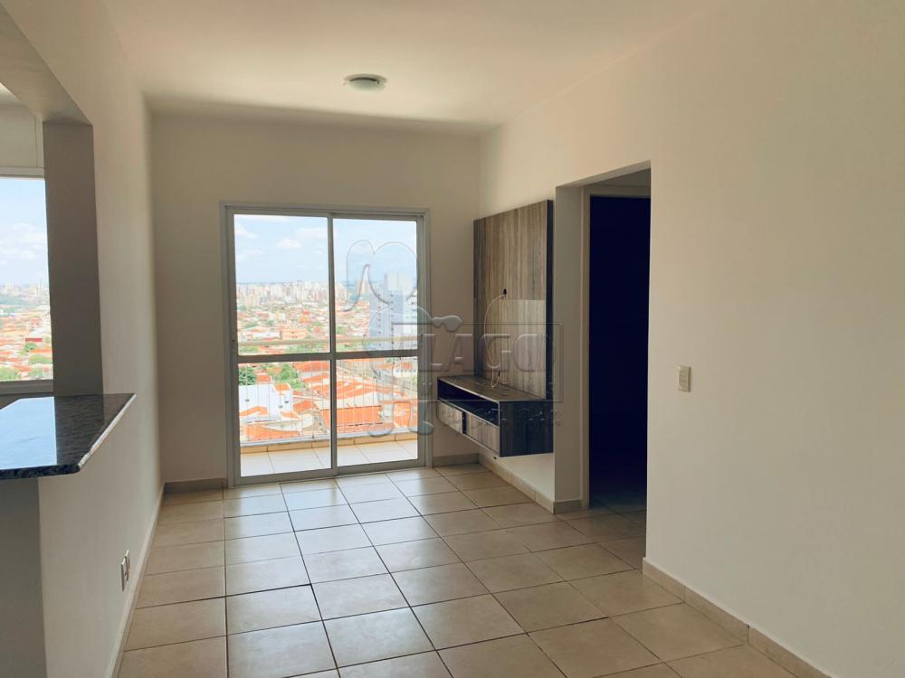 Alugar Apartamentos / Padrão em Ribeirão Preto R$ 850,00 - Foto 1