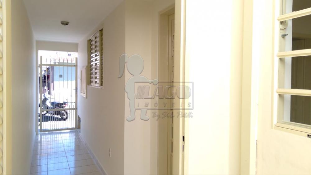 Alugar Casa / Padrão em Ribeirão Preto R$ 950,00 - Foto 1