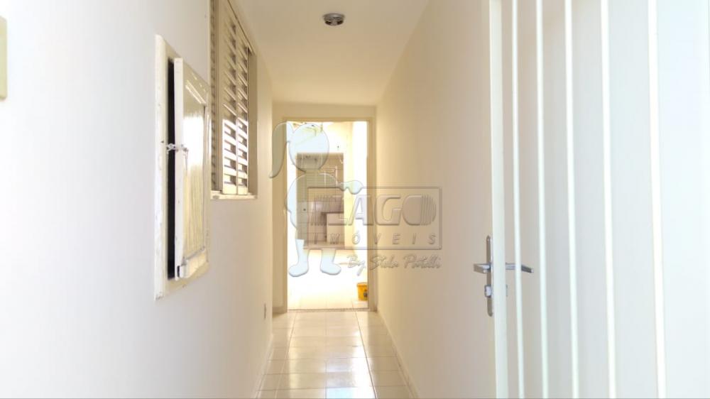 Alugar Casa / Padrão em Ribeirão Preto R$ 950,00 - Foto 2