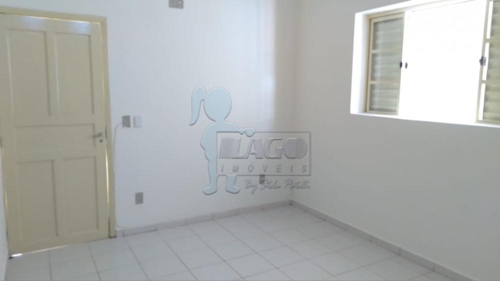 Alugar Casa / Padrão em Ribeirão Preto R$ 950,00 - Foto 3