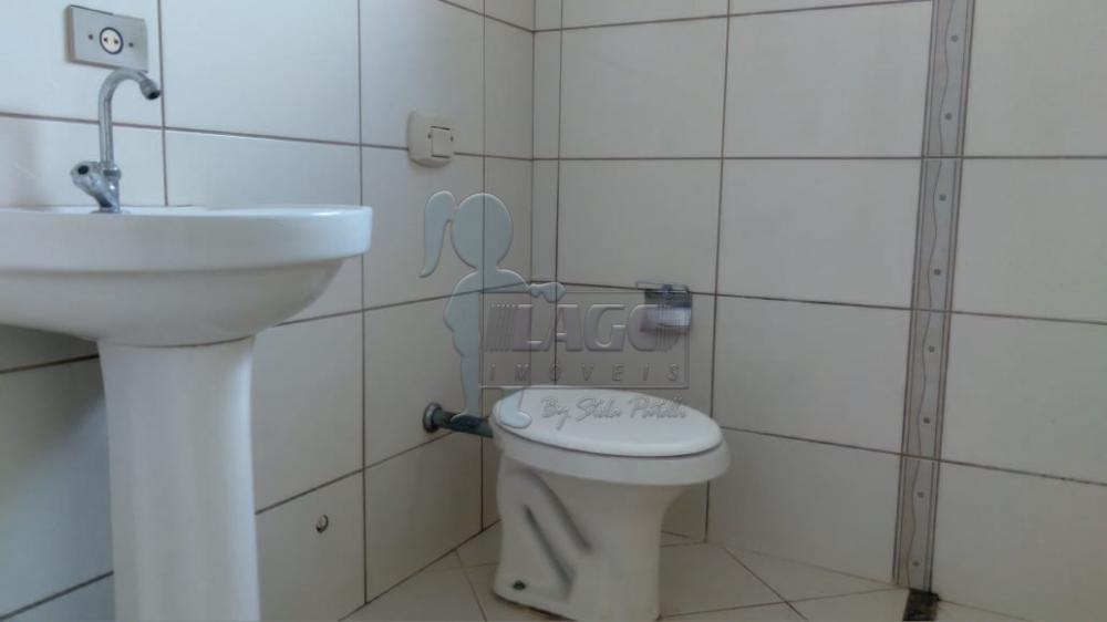 Alugar Casa / Padrão em Ribeirão Preto R$ 950,00 - Foto 7