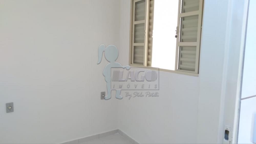 Alugar Casa / Padrão em Ribeirão Preto R$ 950,00 - Foto 13