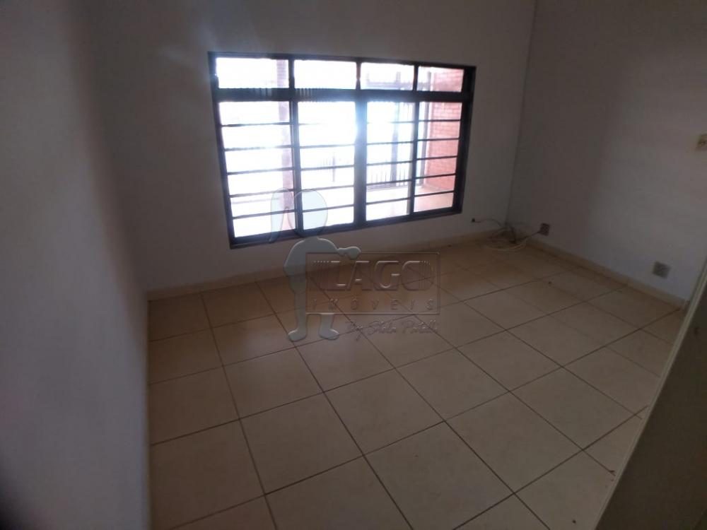 Alugar Casas / Padrão em Ribeirão Preto R$ 1.200,00 - Foto 2