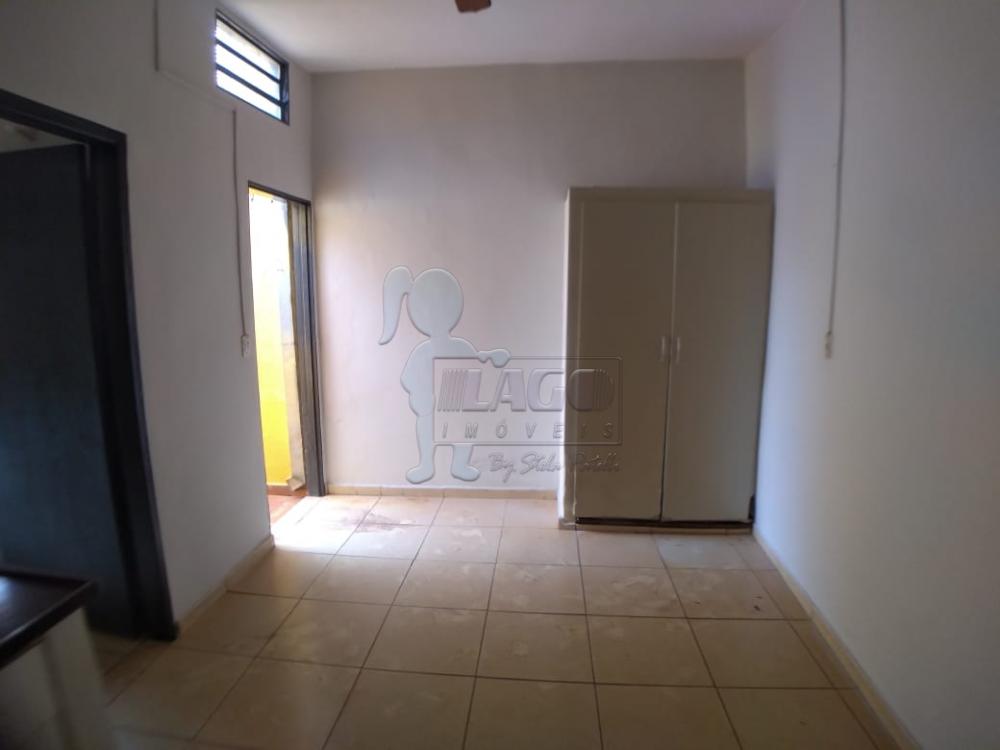 Alugar Casas / Padrão em Ribeirão Preto R$ 1.200,00 - Foto 11