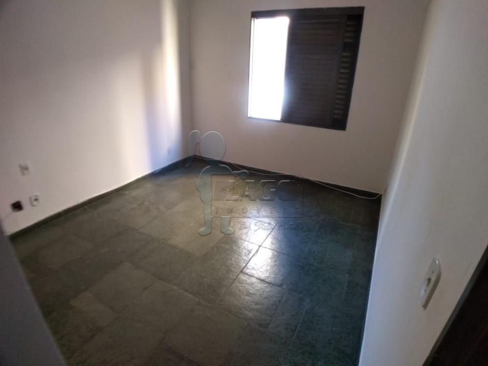 Alugar Apartamentos / Padrão em Ribeirão Preto R$ 1.150,00 - Foto 2