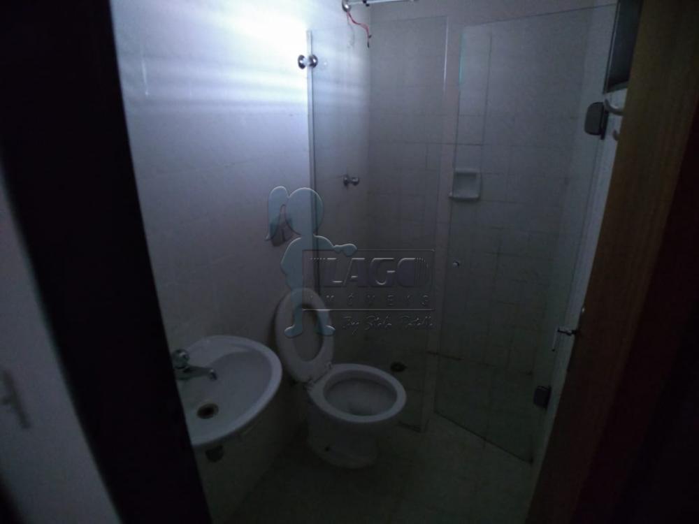 Alugar Apartamentos / Padrão em Ribeirão Preto R$ 1.150,00 - Foto 4