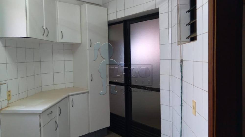 Alugar Apartamentos / Padrão em Ribeirão Preto R$ 3.200,00 - Foto 3