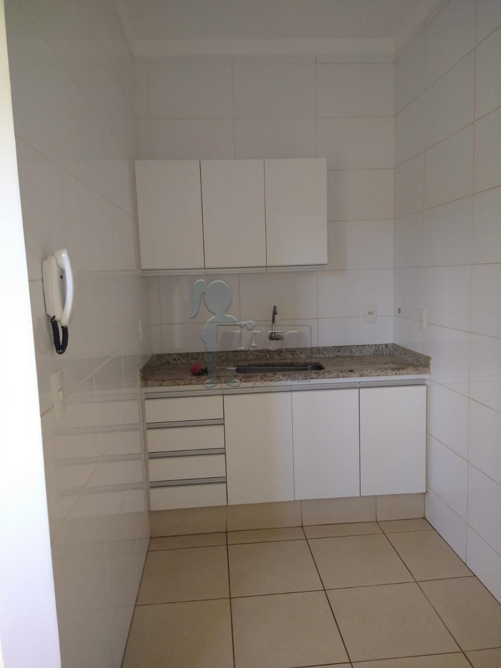 Alugar Apartamentos / Padrão em Ribeirão Preto R$ 1.300,00 - Foto 3