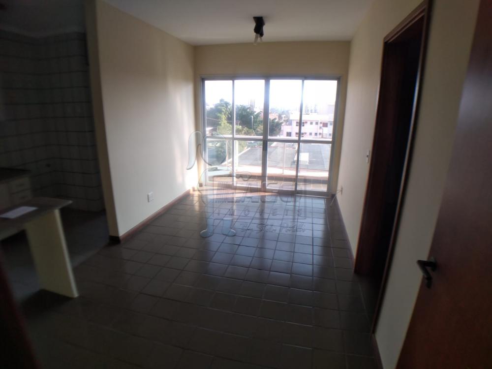 Alugar Apartamentos / Padrão em Ribeirão Preto R$ 700,00 - Foto 2