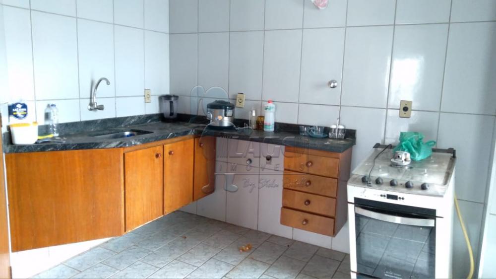 Alugar Apartamentos / Padrão em Ribeirão Preto R$ 1.200,00 - Foto 4