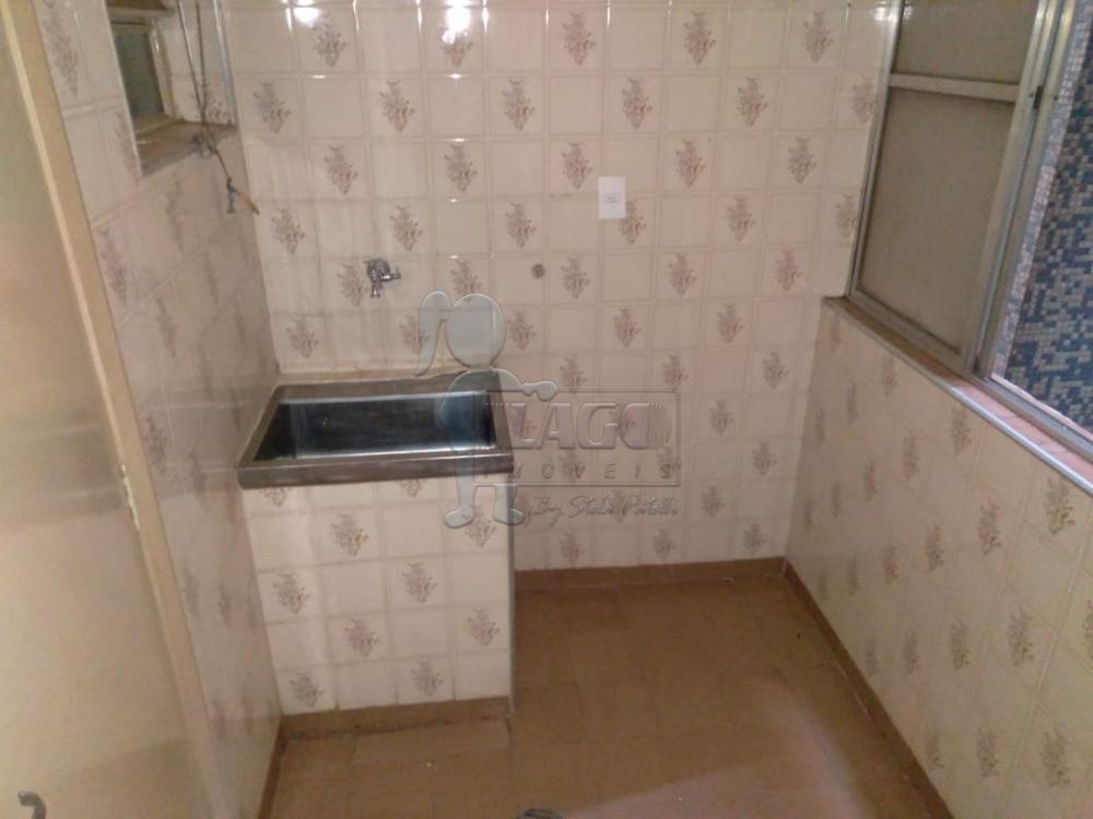 Alugar Apartamentos / Padrão em Ribeirão Preto R$ 800,00 - Foto 3