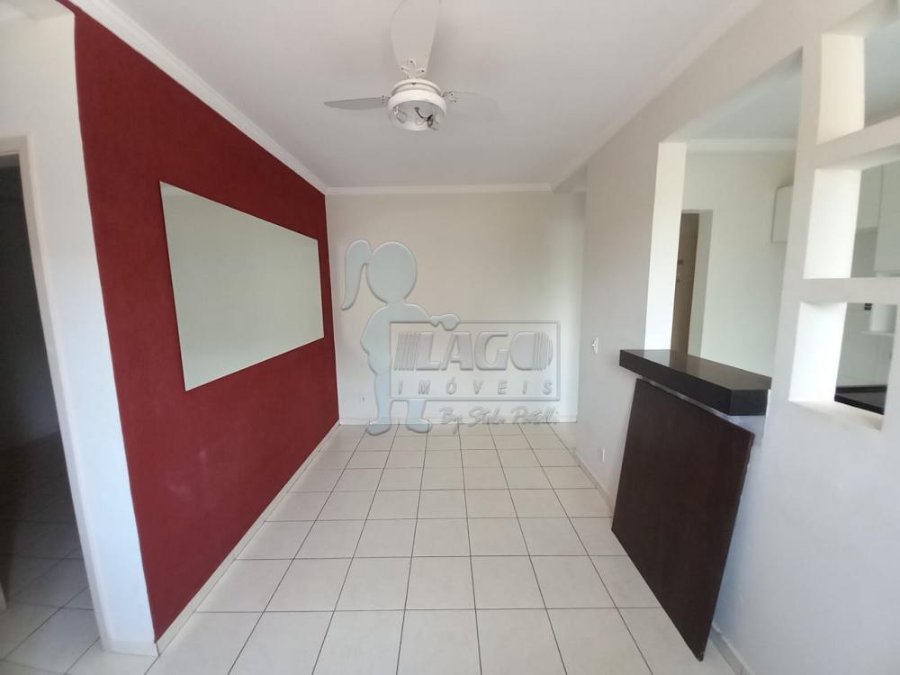 Alugar Apartamentos / Padrão em Ribeirão Preto R$ 800,00 - Foto 2