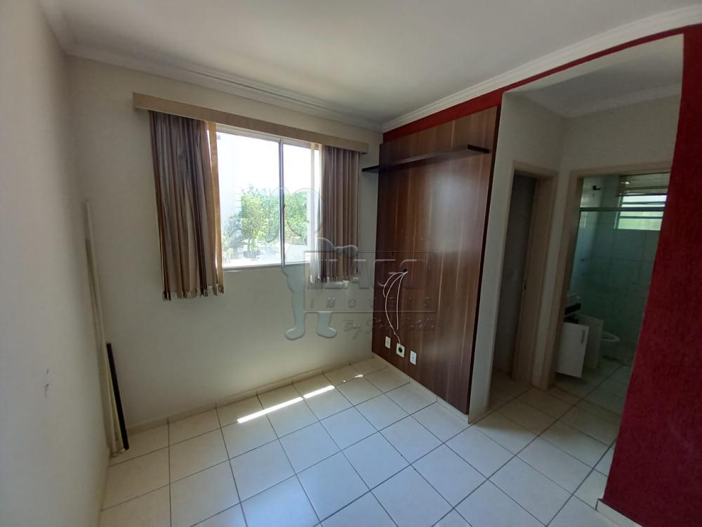 Alugar Apartamentos / Padrão em Ribeirão Preto R$ 800,00 - Foto 4