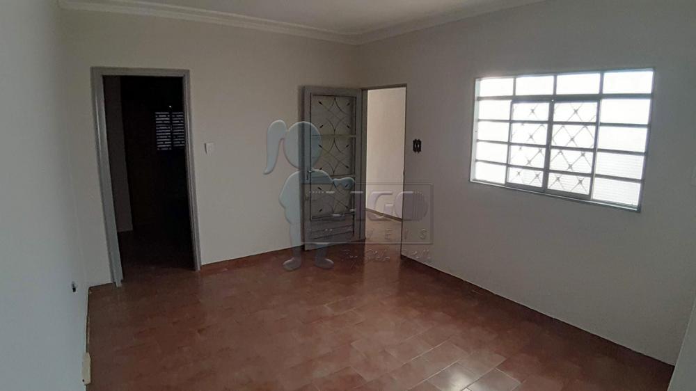 Alugar Casas / Padrão em Ribeirão Preto R$ 1.100,00 - Foto 1