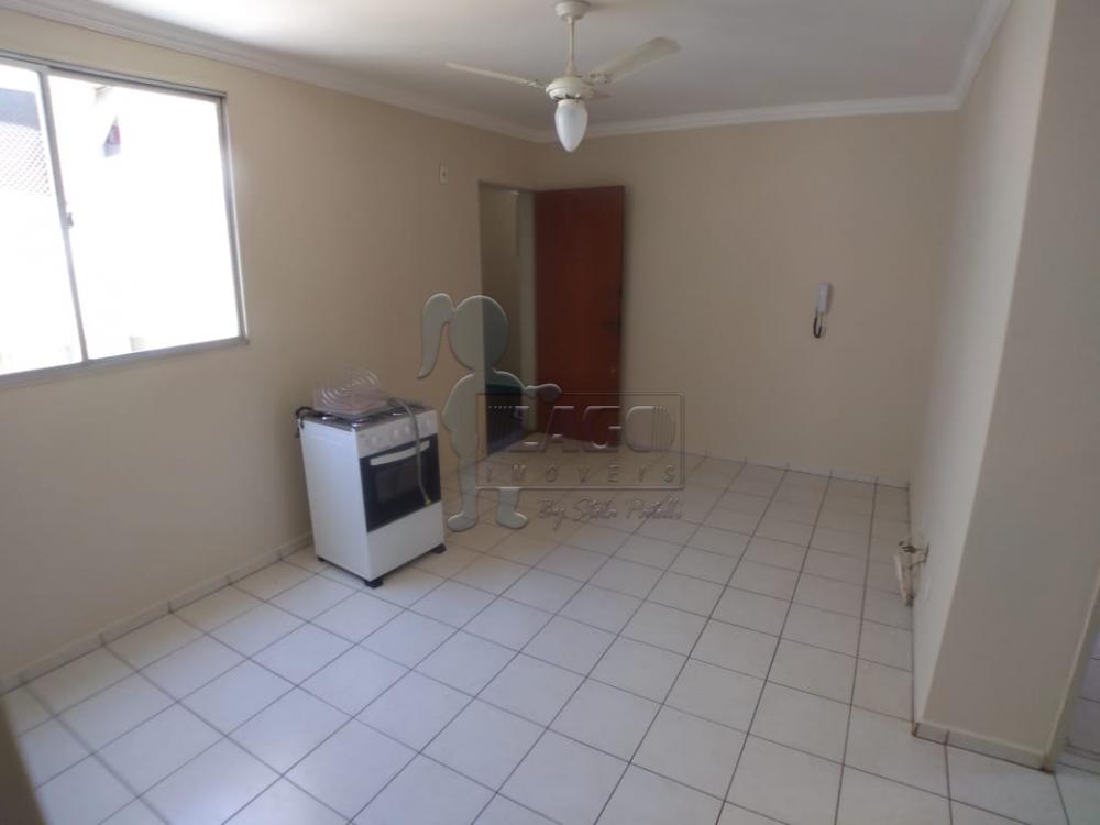 Alugar Apartamentos / Padrão em Ribeirão Preto R$ 700,00 - Foto 2