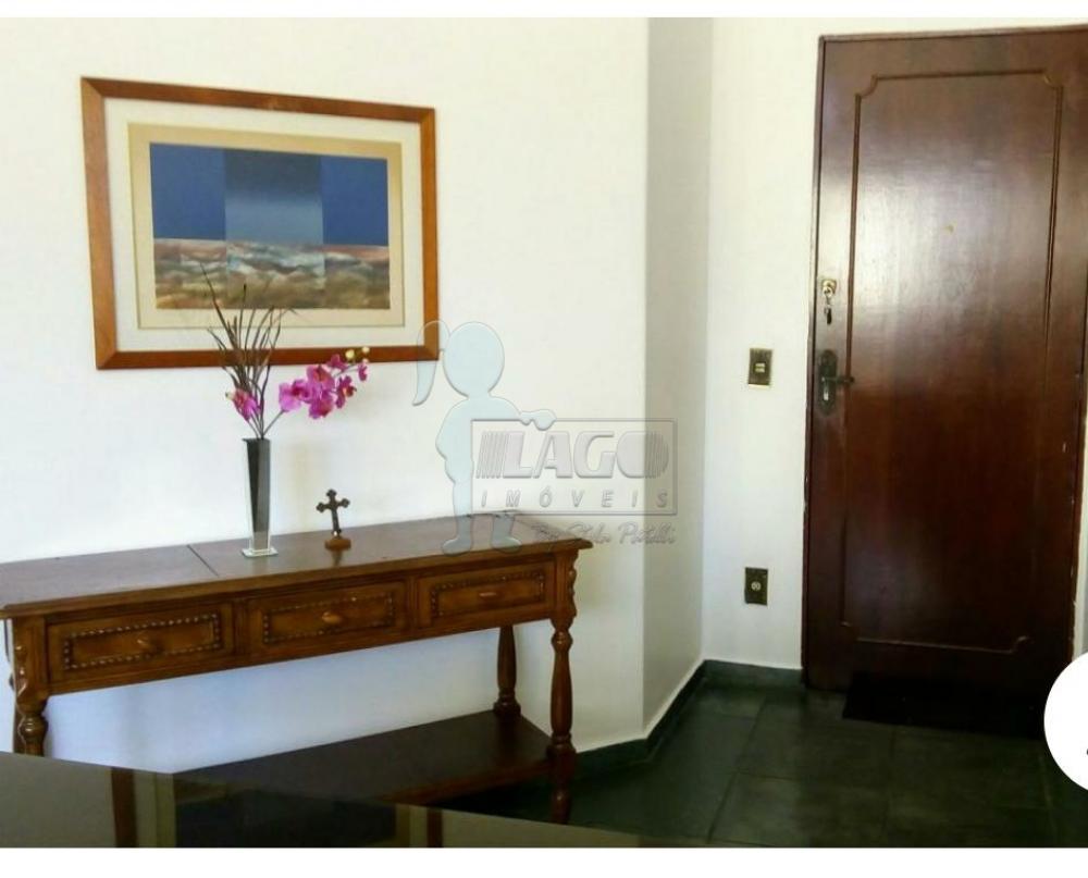 Alugar Apartamentos / Padrão em Ribeirão Preto R$ 900,00 - Foto 1