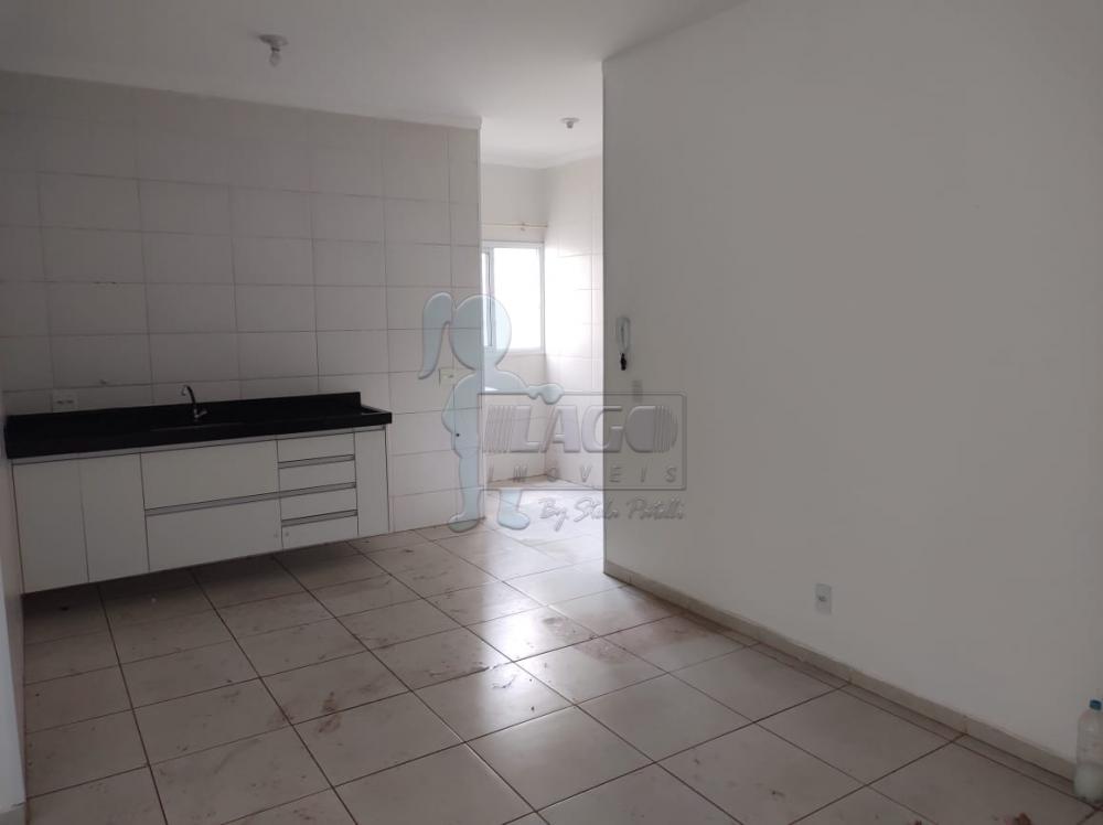 Alugar Apartamentos / Padrão em Ribeirão Preto R$ 1.300,00 - Foto 4