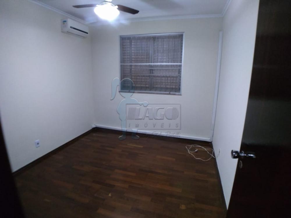 Alugar Apartamentos / Padrão em Ribeirão Preto R$ 1.300,00 - Foto 4