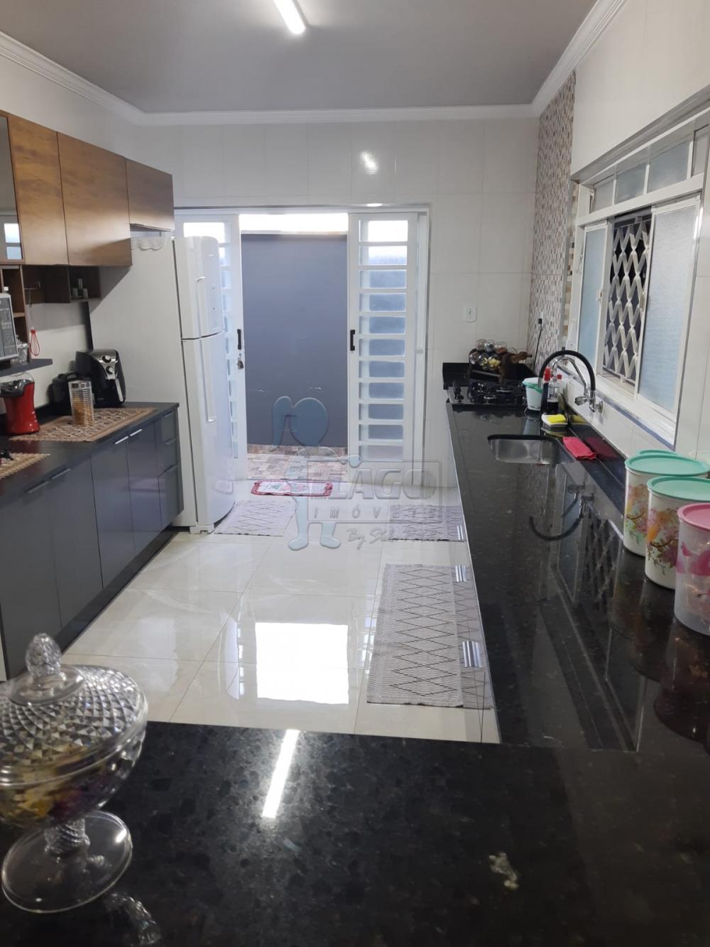 Alugar Casas / Padrão em Ribeirão Preto R$ 1.300,00 - Foto 6