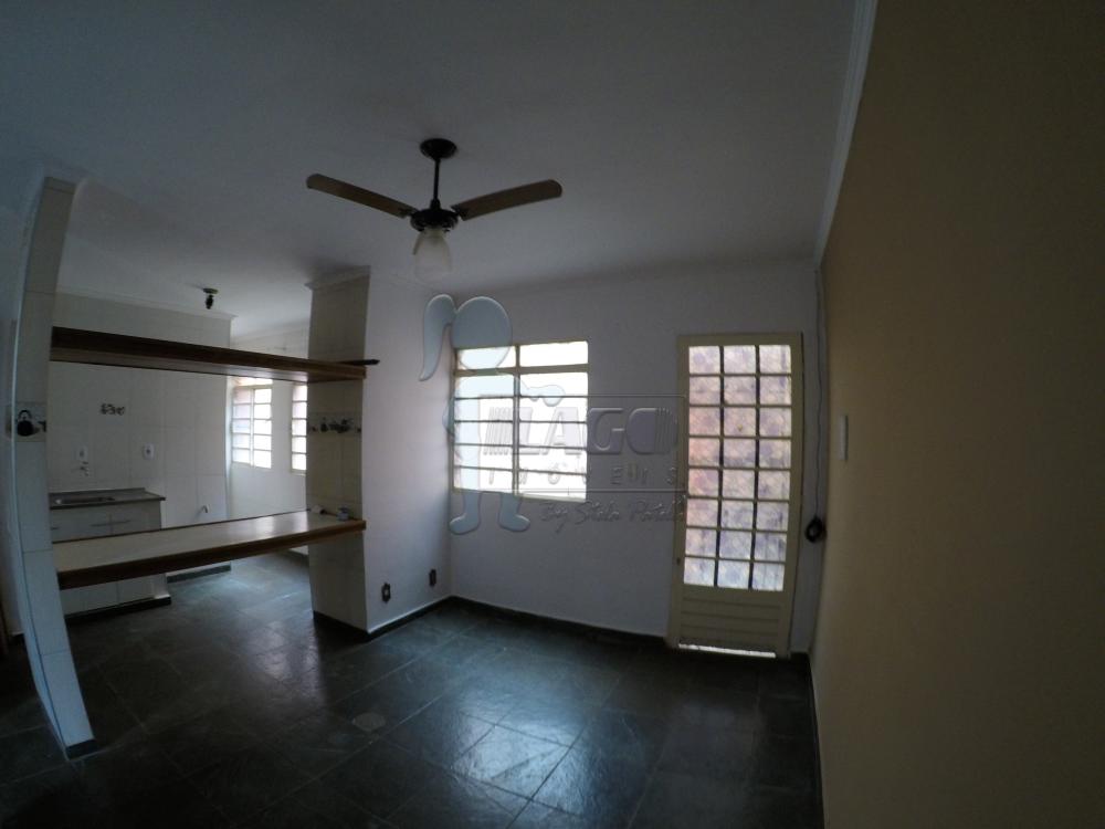 Alugar Apartamentos / Padrão em Ribeirão Preto R$ 750,00 - Foto 4