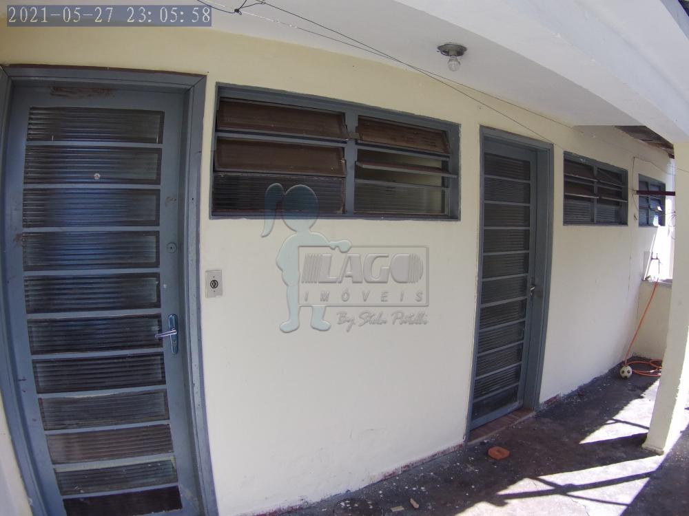 Alugar Casas / Padrão em Ribeirão Preto R$ 700,00 - Foto 2