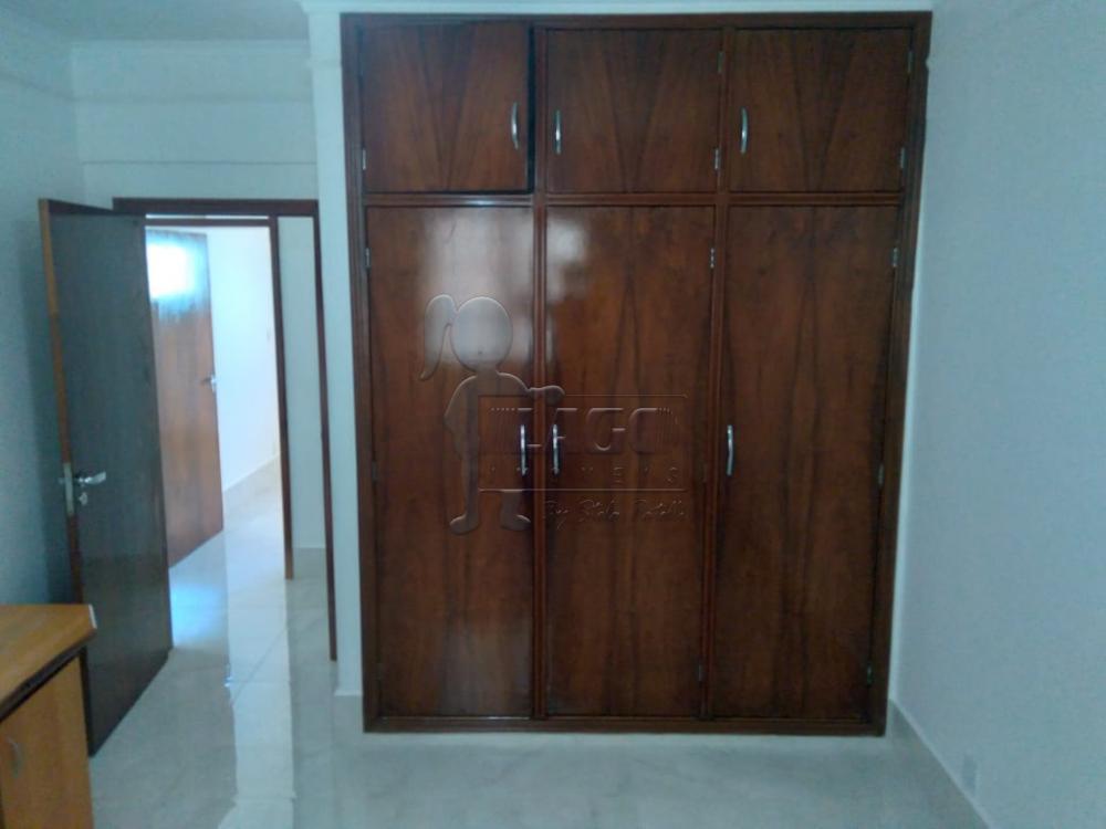 Alugar Apartamentos / Padrão em Ribeirão Preto R$ 1.800,00 - Foto 12