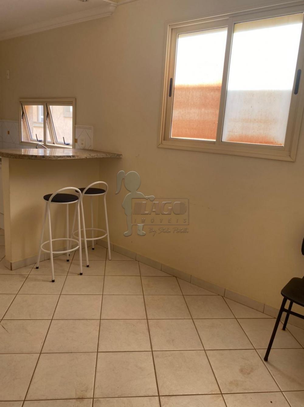 Alugar Apartamentos / Padrão em Ribeirão Preto R$ 950,00 - Foto 2