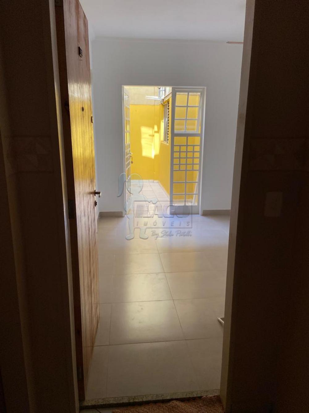 Alugar Apartamentos / Padrão em Ribeirão Preto R$ 1.000,00 - Foto 17