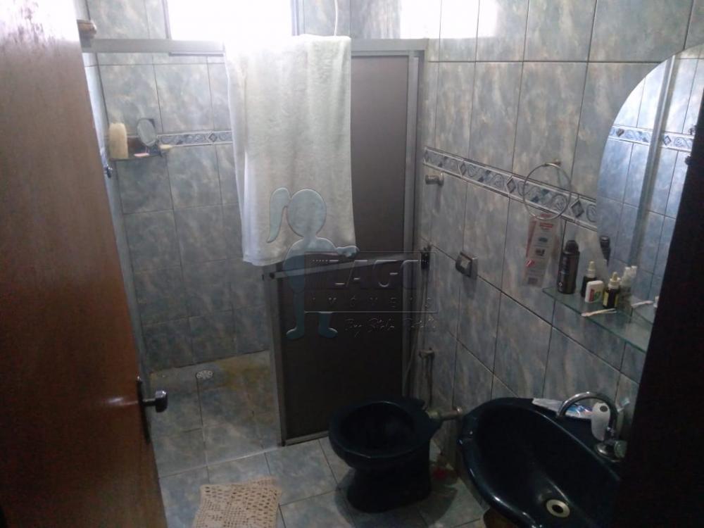 Alugar Casas / Padrão em Ribeirão Preto R$ 2.800,00 - Foto 4