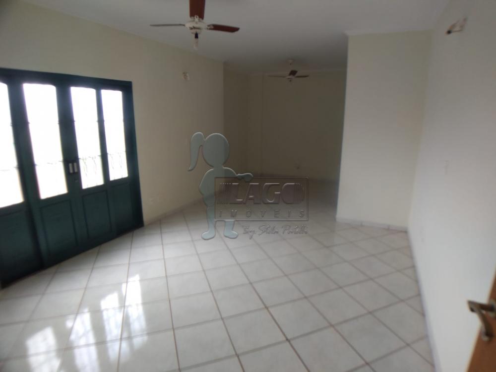 Alugar Apartamentos / Padrão em Ribeirão Preto R$ 1.200,00 - Foto 2