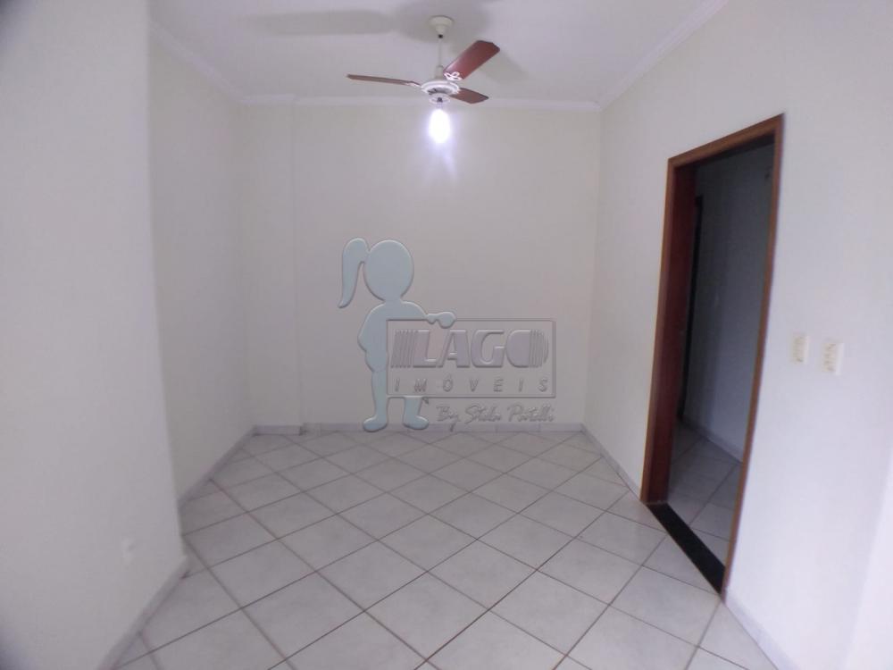 Alugar Apartamentos / Padrão em Ribeirão Preto R$ 1.200,00 - Foto 3