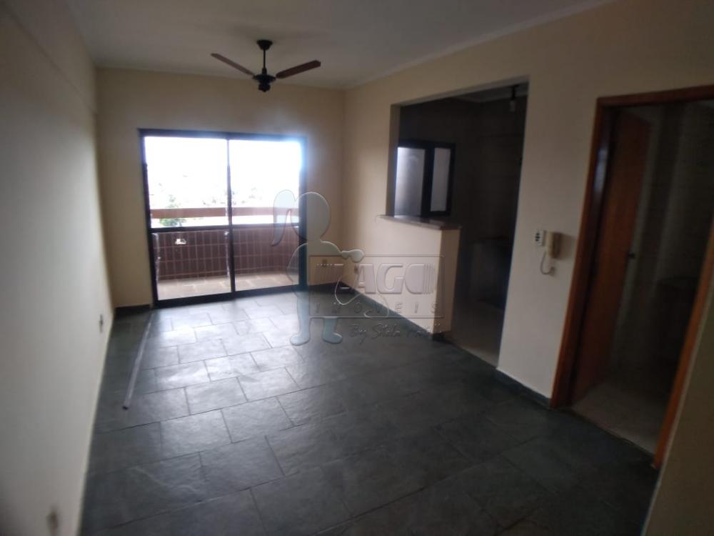 Alugar Apartamentos / Padrão em Ribeirão Preto R$ 650,00 - Foto 1