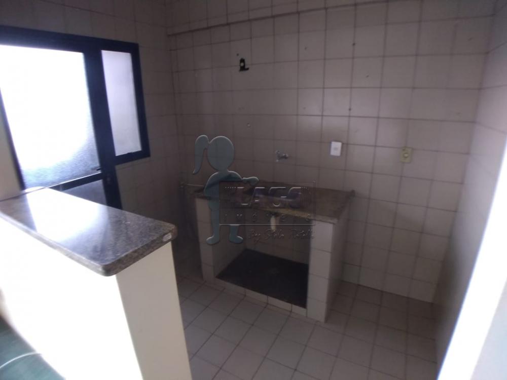 Alugar Apartamentos / Padrão em Ribeirão Preto R$ 650,00 - Foto 4