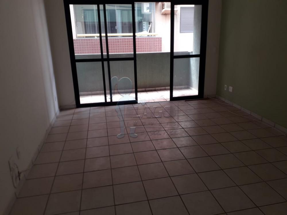 Alugar Apartamentos / Padrão em Ribeirão Preto R$ 800,00 - Foto 1