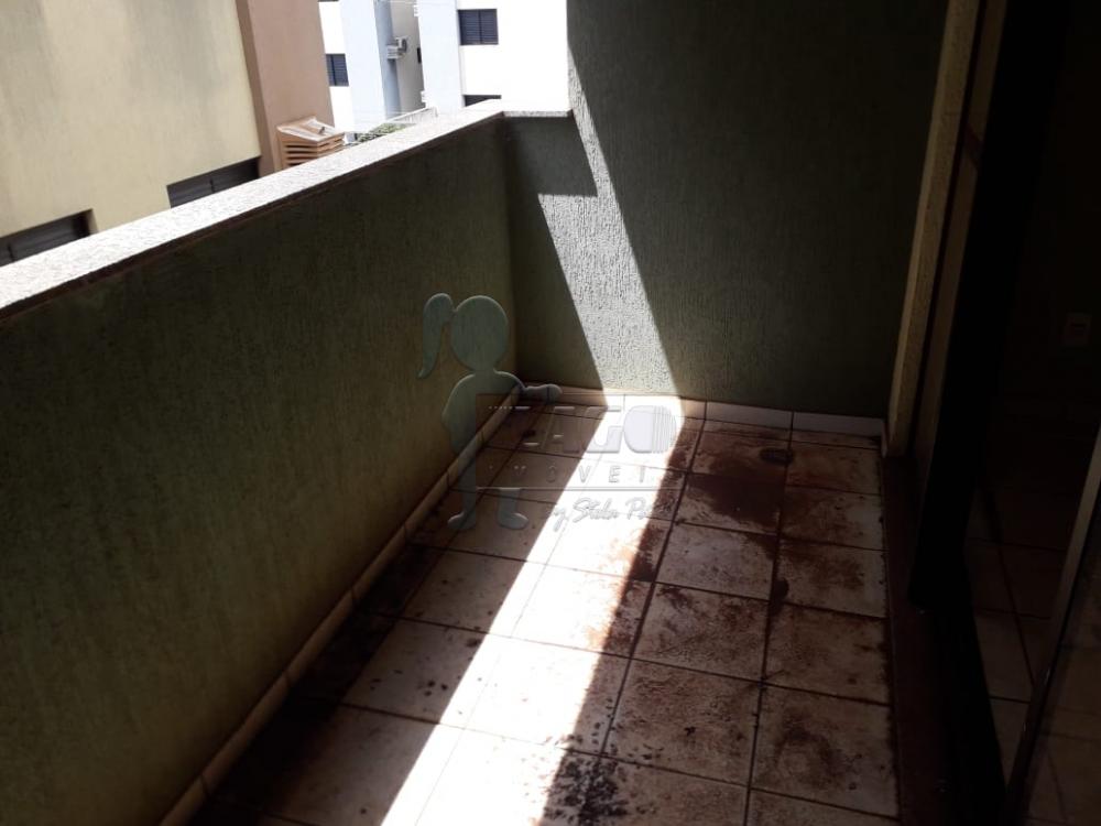 Alugar Apartamentos / Padrão em Ribeirão Preto R$ 800,00 - Foto 2