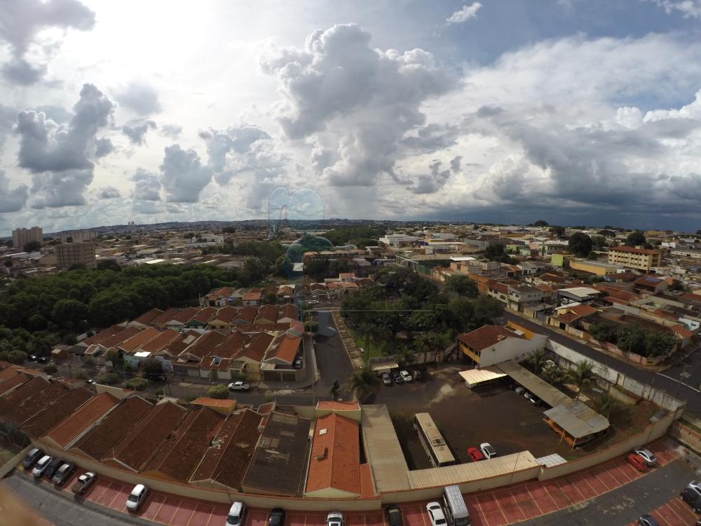 Alugar Apartamentos / Padrão em Ribeirão Preto R$ 1.000,00 - Foto 5