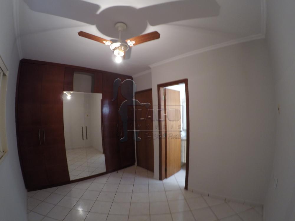 Alugar Apartamentos / Padrão em Ribeirão Preto R$ 1.000,00 - Foto 12