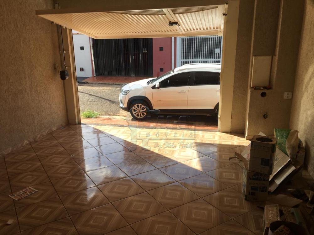 Alugar Casas / Padrão em Ribeirão Preto R$ 1.100,00 - Foto 2