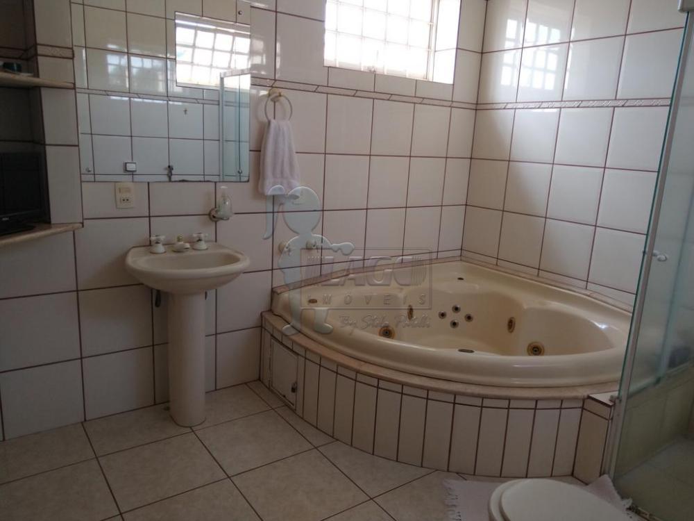 Comprar Casas / Padrão em Ribeirão Preto R$ 650.000,00 - Foto 4