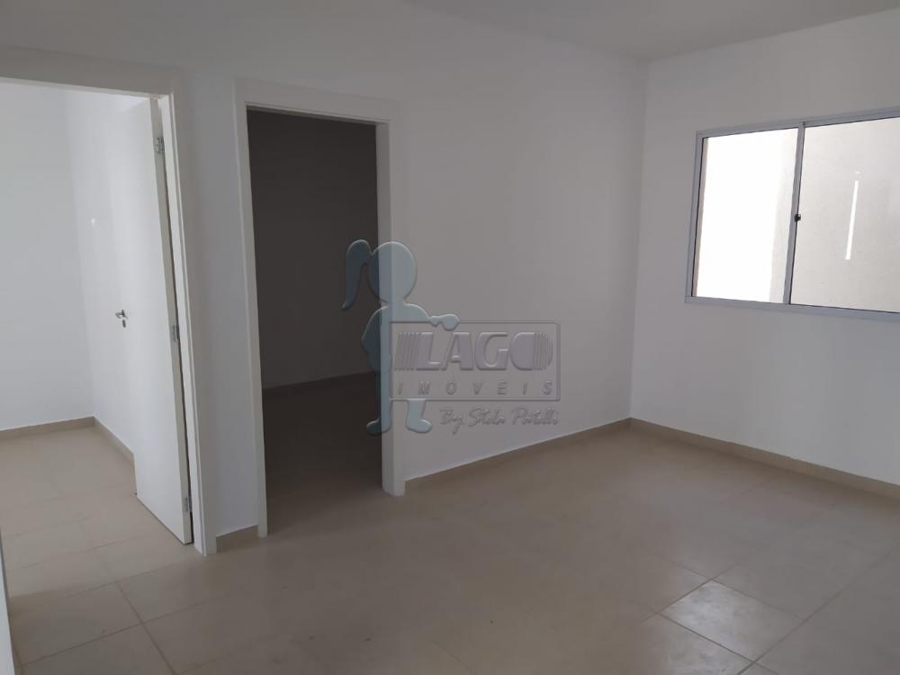 Alugar Apartamentos / Padrão em Ribeirão Preto R$ 800,00 - Foto 2