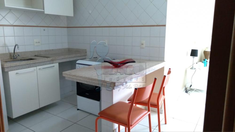 Alugar Apartamentos / Padrão em Ribeirão Preto R$ 1.100,00 - Foto 1