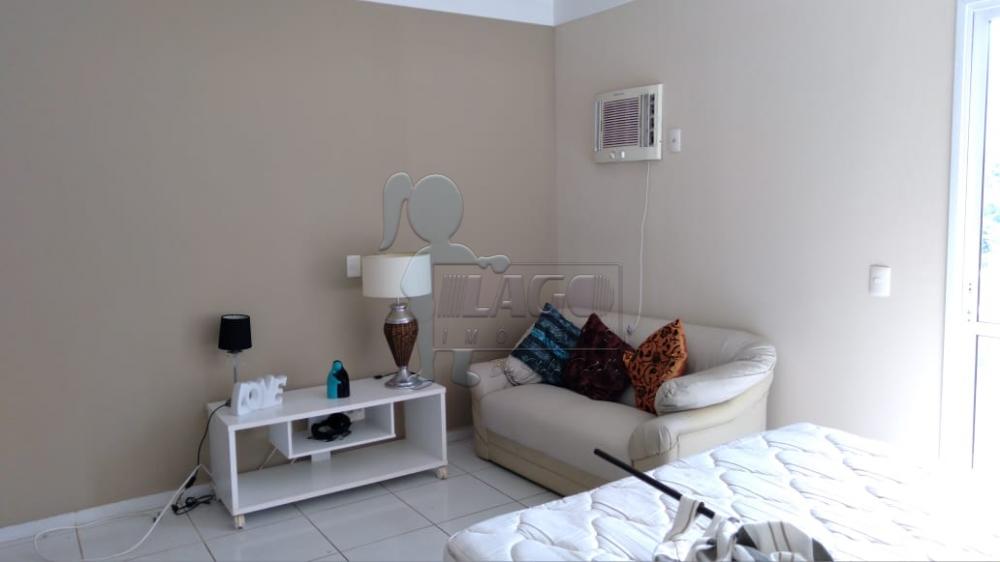 Alugar Apartamentos / Padrão em Ribeirão Preto R$ 1.100,00 - Foto 4