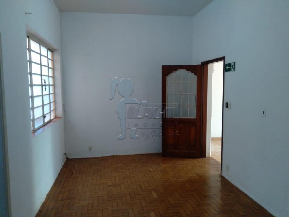 Alugar Casas / Padrão em Ribeirão Preto R$ 2.500,00 - Foto 1