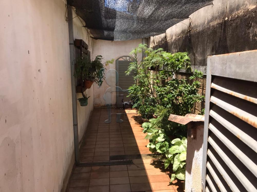 Comprar Casas / Padrão em Ribeirão Preto R$ 310.000,00 - Foto 1