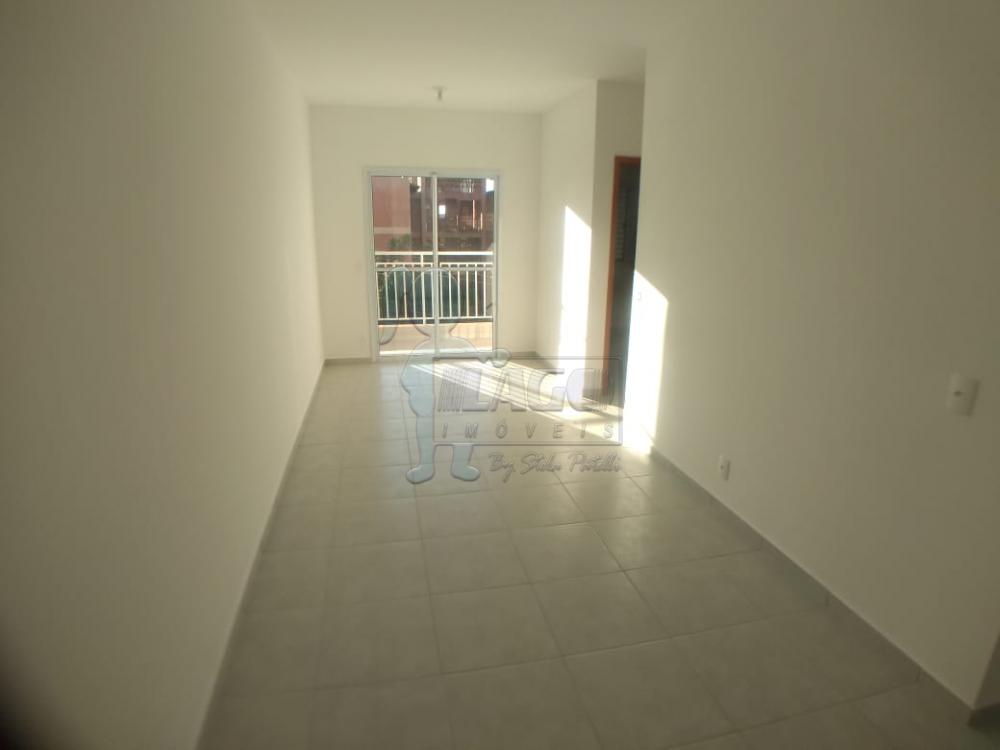 Alugar Apartamentos / Padrão em Ribeirão Preto R$ 800,00 - Foto 1