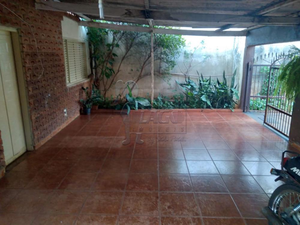 Comprar Casas / Padrão em Ribeirão Preto R$ 200.000,00 - Foto 1