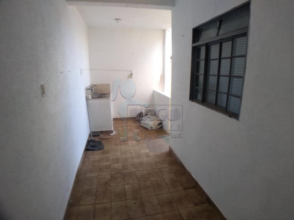 Alugar Casas / Padrão em Ribeirão Preto R$ 1.100,00 - Foto 8